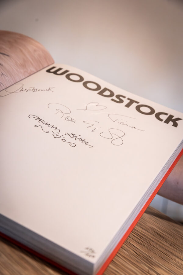 Woodstock – 3 Days of Peace & Music- special signed & limited Edition of 150