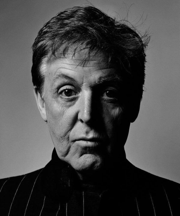 Paul McCartney open eyes