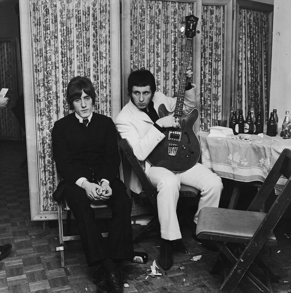 Roger Daltry & John Entwhistle, Bremen, 1967 by Günter Zint